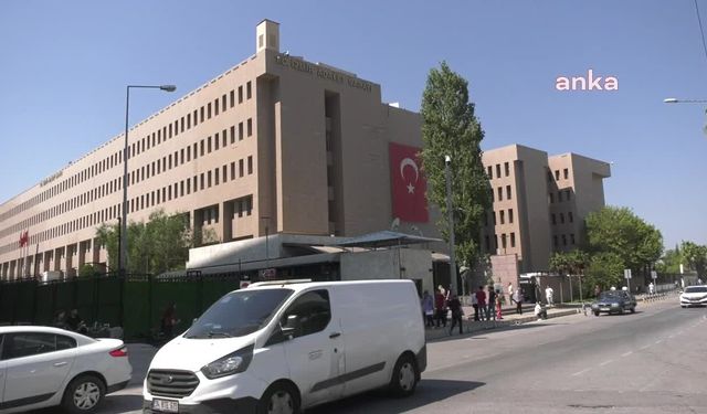 İzmir'de 2 kişinin hayatını kaybettiği elektrik çarpmasında tanık ifadeleri belli oldu: "Kaç sefer şikayet ettiğimi hatırlamıyorum. Onca şikayete rağmen sorun bir türlü giderilemedi"