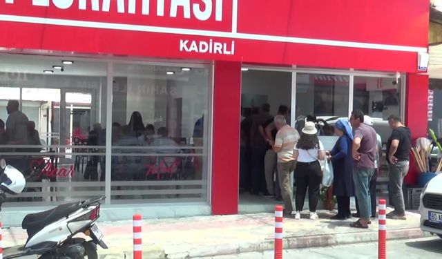 Kadirli Belediyesi Kent lokantasında yemek yiyen Kadirlili emekli: "Geçim şartları zor, emekliyim. Buraya gelmek mecburiyetindeyim’’ 