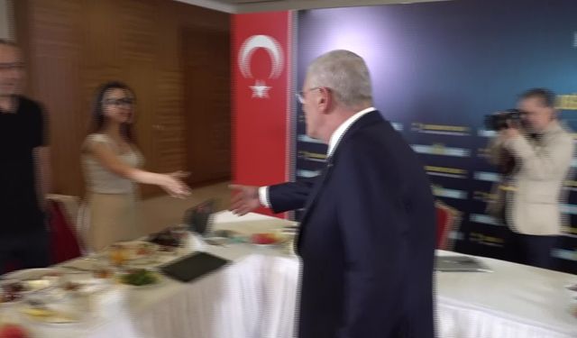 Müsavat Dervişoğlu: "Sorumluluklarının icaplarını yerine getirmeyen insanlar çıkarsa sıfatları ne olursa olsun istifalarını isteyebilirim"