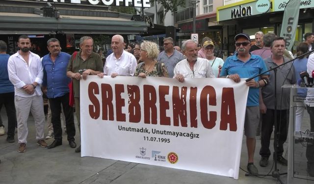 Srebrenitsa Soykırımı'nın 29. yıl dönümünde hayatını kaybedenler İzmir'de anıldı 