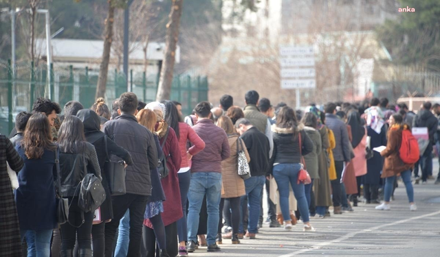 TÜİK: Mayıs ayında işsizlik 0,1 puan azalarak yüzde 8,4 oldu