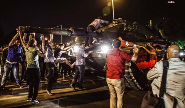 Türkiye Harp Malulü Gaziler, Şehit Dul ve Yetimleri Derneği'nden "15 Temmuz" açıklaması: "O gece şehitlerimiz ve gazilerimiz, vatan topraklarına bir kez daha özgürlüğün ve bağımsızlığın mührünü vurmuştur"