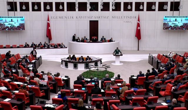 Veli Ağbaba’dan AK Parti’ye:  Atatürk geçen her şeyden nem kapıyorsunuz, korkuyorsunuz Atatürk’ten. Korkmayın Atatürk'ten