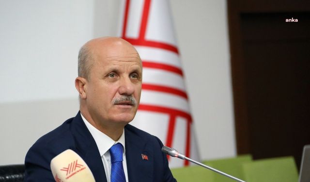 YÖK Başkanı Özvar: ''Devlet üniversitelerine kayıt yaptıran KKTC uyruklu öğrenciler herhangi bir öğrenim ücreti ödemeyecek''