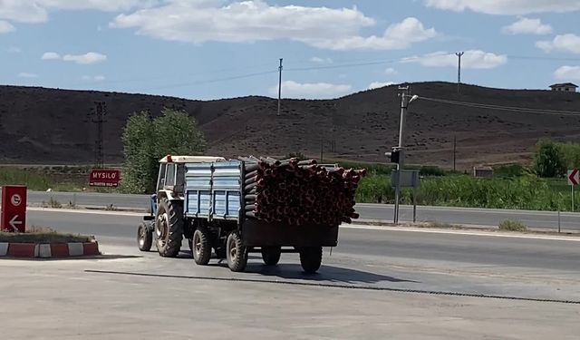 Yozgat’ta hasatla birlikte yollarda artan tarım makinalarına yönelik denetimler artırıldı