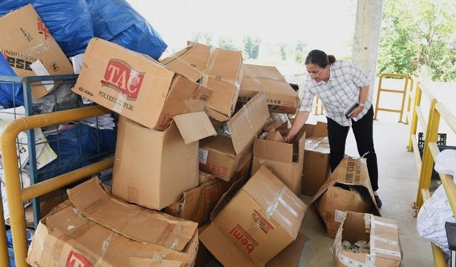 Bursa Osmangazi’de 4 bin 110 ton atık ekonomiye kazandırıldı 