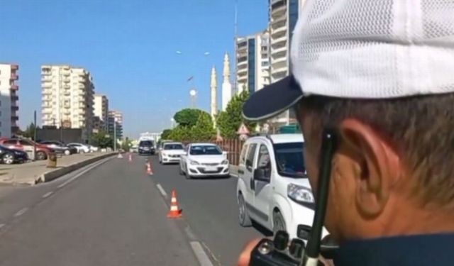 Trafikte bir haftada 450 bine yakın sürücüye işlem yapıldı