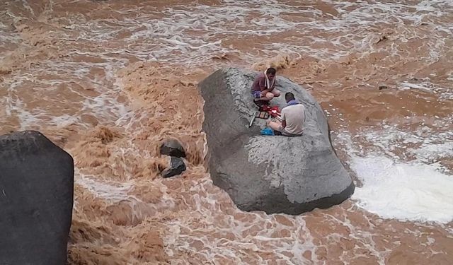 Piknik Kabusu: Kayada Mahsur Kaldılar!