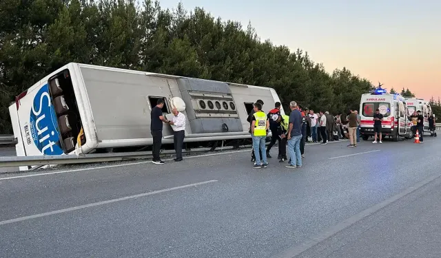 Hatay-İzmir Seferini Yapan Otobüs Devrildi: Çok Sayıda Yaralı Var!