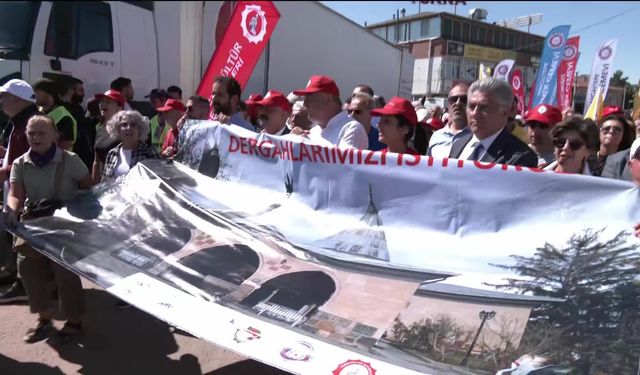 Alevi örgütleri, Hacıbektaş-ı Veli'yi anma etkinliklerinde Alevi-Bektaşi Kültür ve Cemevi Başkanlığı'nın programını protesto etti