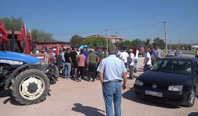 Bandırmalı çiftçinin isyanı: Bezelye, soğan, karpuz tarlada kaldı. Biber, pancar, mısır ve ayçiçeğinin ne olacağı belli değil. Bu nasıl devrandır, bu nasıl bir zulümdür?