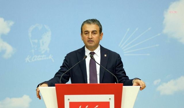 Burhanettin Bulut'tan Bakan Yerlikaya'ya: "Niğde’de köpek ve kedi popülasyonu nedir? Belediye bu kadar mamayı ne yapacaktır?"