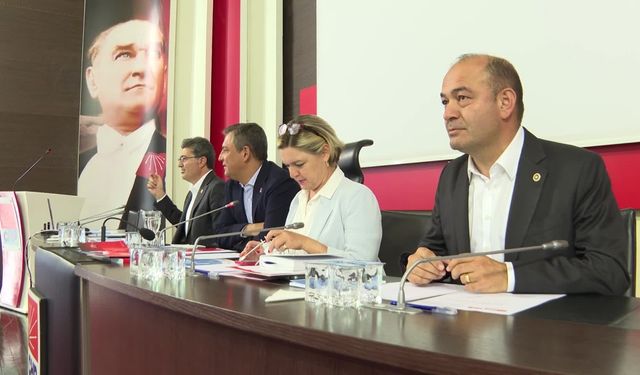 CHP Parti Meclisi, Genel Başkan Özgür Özel başkanlığında toplandı