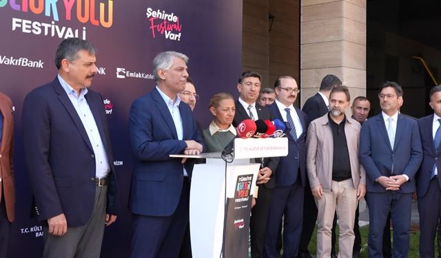 Kültür Yolu Festivali Erzurum'da... Esnaf: "Kentin tanıtımına ve ekonomisine katkı sunduğu için esnaf olarak çok memnunuz"