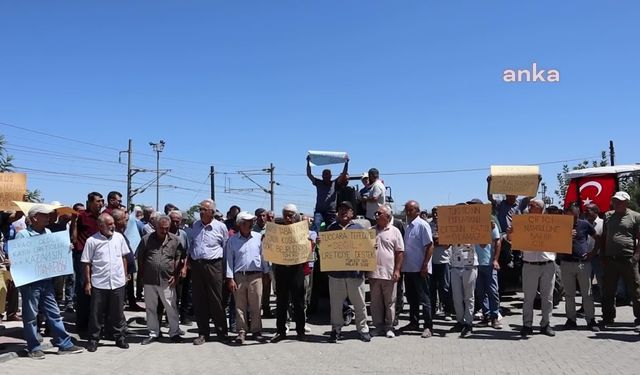 Malatya'da çiftçiler, TMO'nun kayısı taban fiyatını açıklamamasını protesto etti