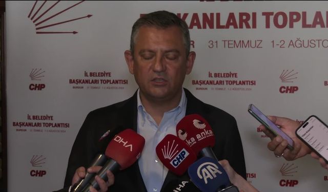 Özgür Özel: “Can Atalay'ın Numan Bey tarafından kürsüye davet edilerek yemin etmesi gerekir"