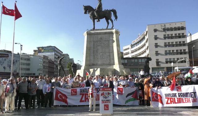 Saadet Partisi'nden Türkiye genelinde Haniye'nin öldürülmesine ilişkin  basın açıklaması... Ankara İl örgütü Ulus Atatürk Heykeli önünde bir araya geldi