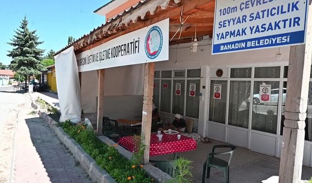 Yozgat’ta kadınlar yaptıkları el işi ürünlerle ev ekonomisine katkı sağlıyor