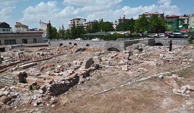 Yozgat’taki 2 bin yıllık tarihi Roma hamamı sıcak suya yeniden kavuştu