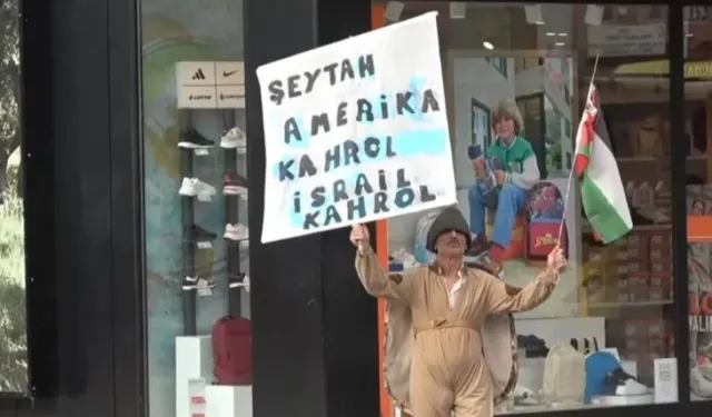 Bursa'da kostümlü protesto