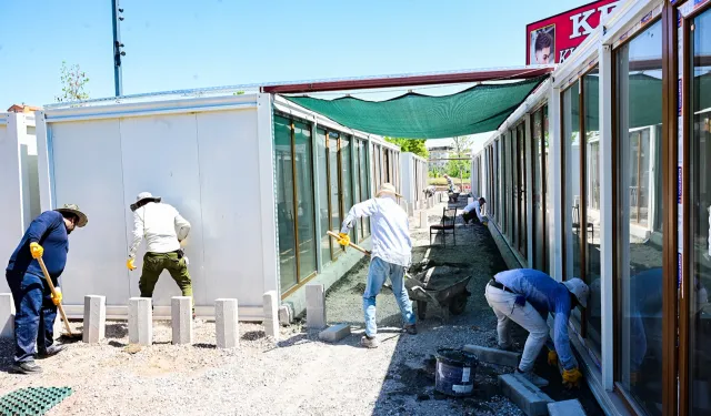 Malatya Millet Bahçesi'ndeki Konteyner Çarşı'ya Büyükşehir desteği