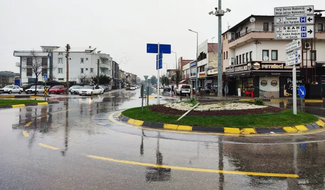 Sakarya'da Halit Evin Caddesi yenileniyor