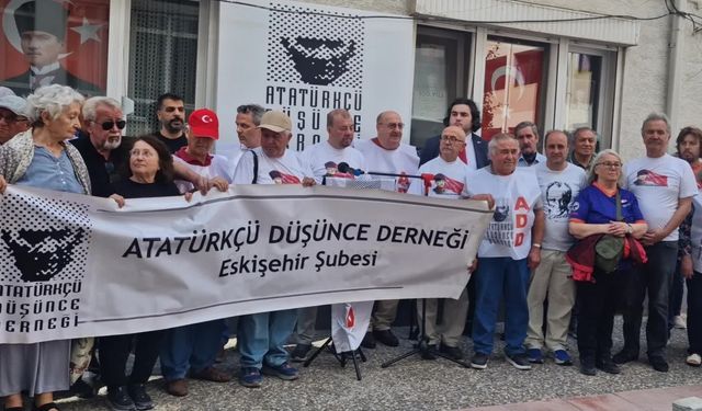 ADD Eskişehir Şubesi’nden teğmenlere destek açıklaması: “68 bin üyemizle yürekten alkışlıyoruz”