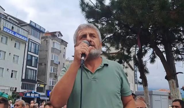 Ağaç kesimini engellemek isterken silahlı saldırı sonucu hayatını kaybeden Reşit Kibar,  Borçka'da defnedildi