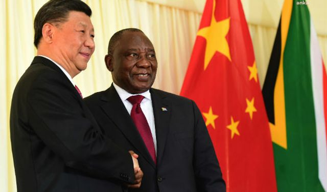 Çin Devlet Başkanı Jinping ile Güney Afrika Devlet Başkanı Ramaphosa Pekin’de bir araya geldi 