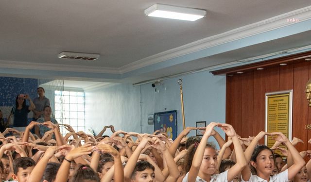 Kuşadası'nda ilköğretim haftası kutlandı