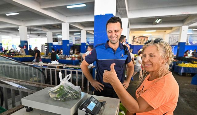 Muratpaşa Belediyesi’nden kapalı pazarlara hassas terazi uygulaması 