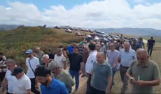 Vatandaşlar, Ordu'nun Korgan Yaylası’nda başlatılan sondaj çalışmasına tepki gösterdi, çalışmalar durdu