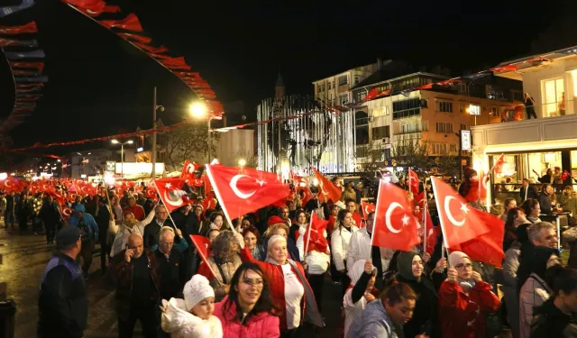 Mudanya'da 19:23 yürüyüşü ile adımlar aynı heyecanla atıldı