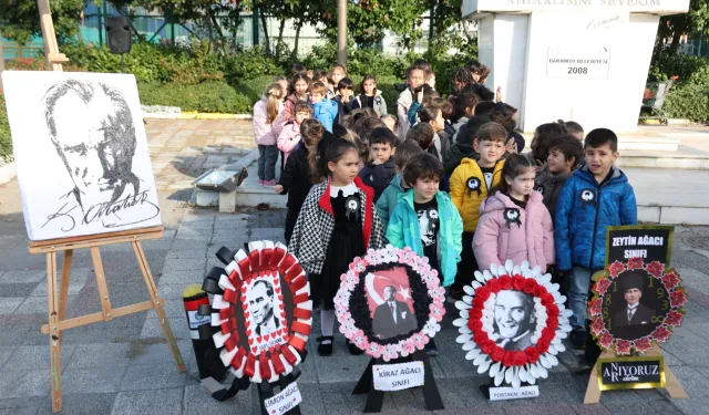 İstanbul'da Bakırköylü minikler Ata'sını andı