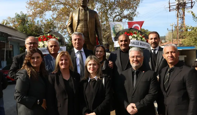 İzmir Güzelbahçe'ye Atatürk’ün yeni heykeli dikildi