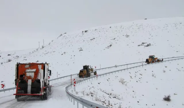 Kayseri Talas'ta kış çalışmaları sürüyor