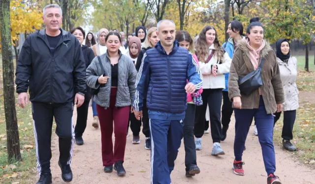 Kocaeli Çayırova'da Çiftçi öğretmenlerle yürüdü