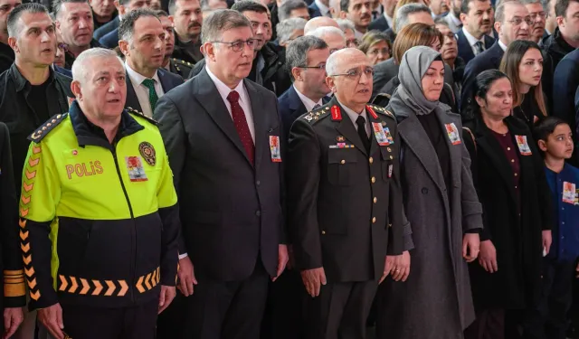 İzmir'in kahramanları unutulmadı