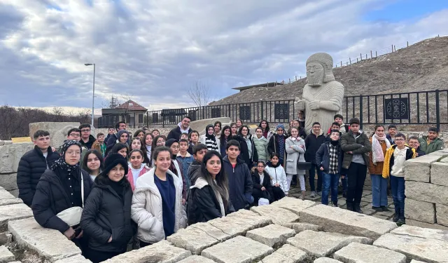 Malatya'da gençlere kültür bilinci aşılanıyor