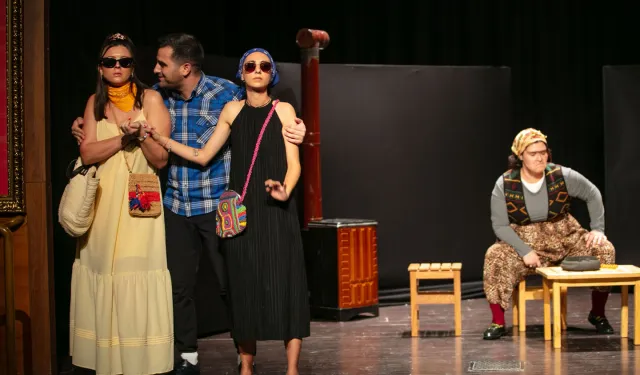 İzmir Güzelbahçe’de kahkaha dolu gece