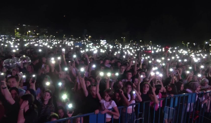 Haluk Levent'ten Fernas Madencilik işçilerine destek 