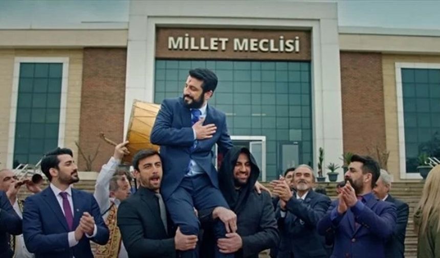 İllegal Hayatlar: Meclis Gişenin Yeni Lideri!