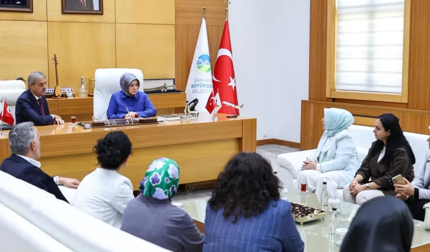 “Kadınlar güçlü Türkiye hedeflerinin en önemli yapı taşıdır”