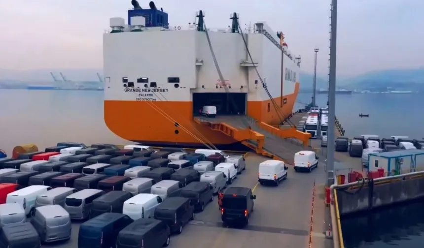 Otomotiv Eylül'de de lider
